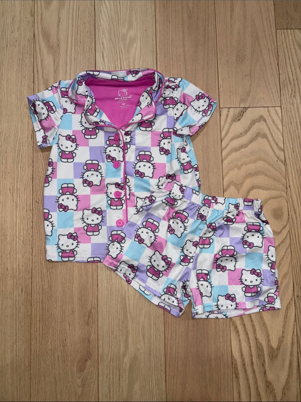 Hello Kitty Short Sleeve Pajama Set
